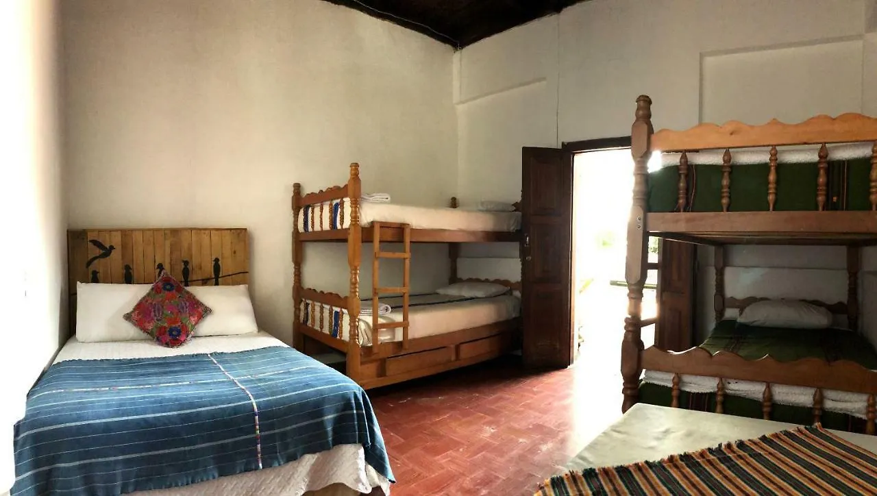 A Pousada Hostal Antigueeno Antigua Albergue